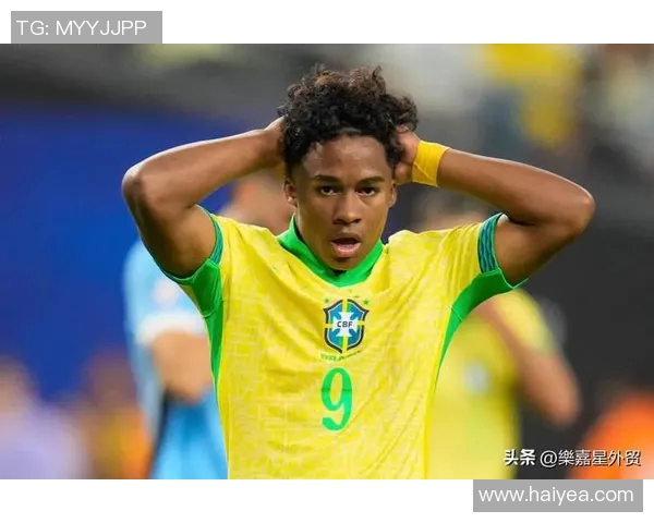 足球球星中皮肤最黑的究竟是谁揭秘他们的个人魅力与成就 足球球星中皮肤最黑的究竟是谁揭秘他们的个人魅力与成就